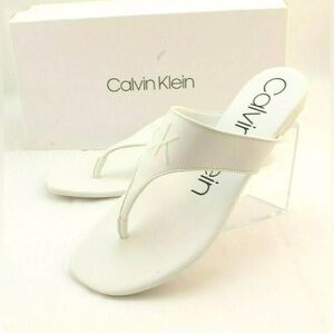 Calvin Klein‎ Saela White Embossed Logo Thong Sandal New No Box Sz-9.5